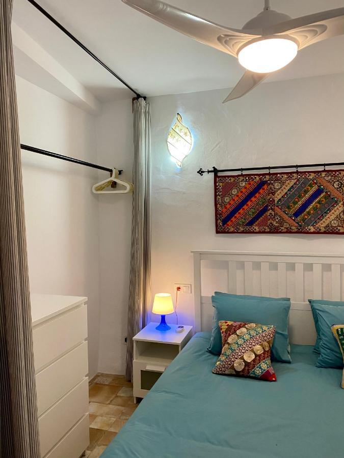 Cheerful One Bedroom Townhouse With Patio Árchez Eksteriør bilde
