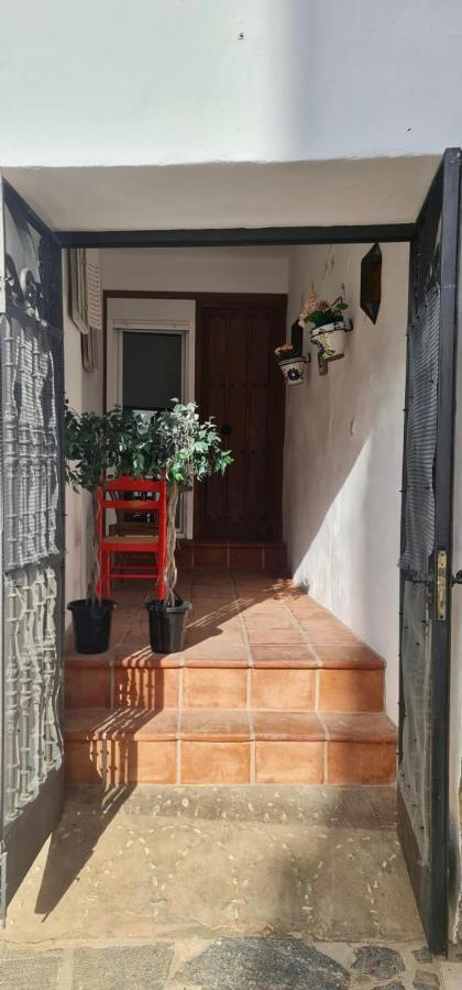 Cheerful One Bedroom Townhouse With Patio Árchez Eksteriør bilde